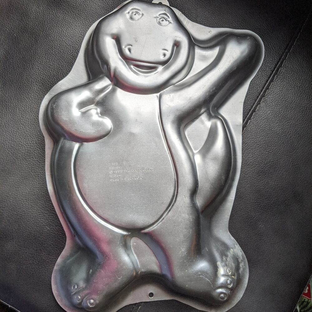 Wilton Barney Cake Pan 1993